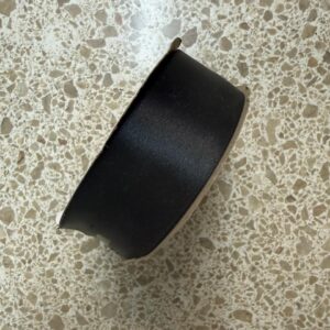 CINTA SATIN 1.5" 50YDS/ROLLO NEGRA